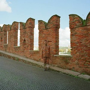 Liu Bolin - Ponte di Castelvecchio Castelvecchios Bridge